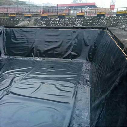 危廢垃圾填埋場(chǎng)